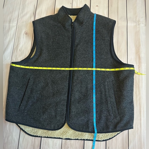 LL Bean Vintage Wool Sherpa Lined Vest  2XL Reg Adventure Hunting Outdoor Work - Picture 3 of 8